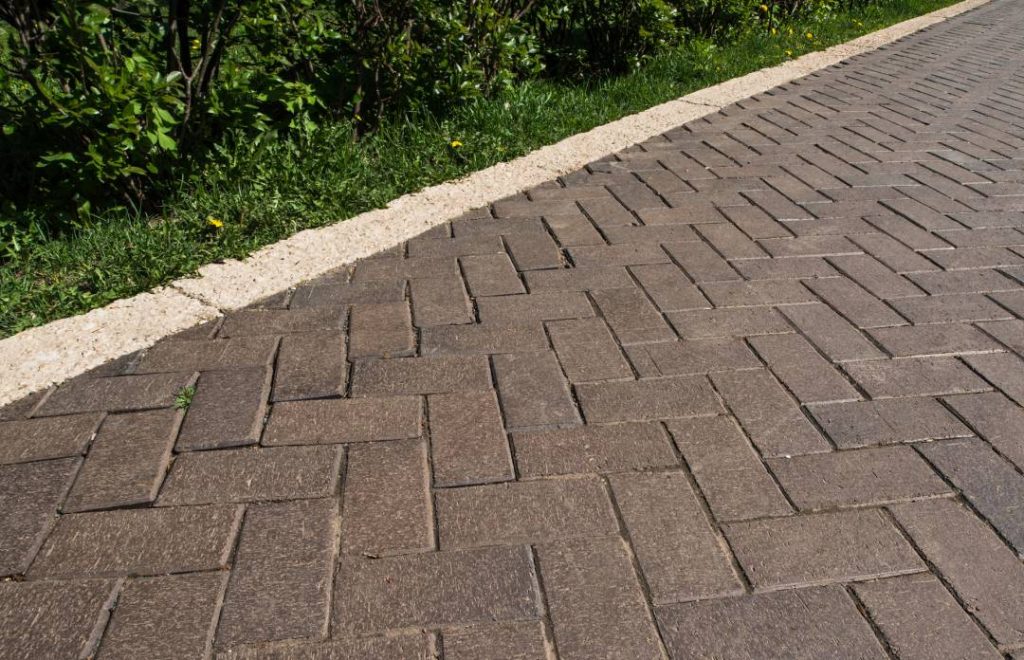 Pet-Safe-Cleaning-Methods-for-Paver-Patios-1024x660